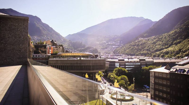Govern afirma que l'impacte pels confinaments veïns "és terrible" Espot destaca que Andorra ha de "fer els deures" perquè els turistes confiïn en el país una vegada es retirin les restriccions de mobilitat