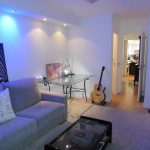 Piso de lujo en el Vilars. Elegante y amplio piso en venta en la parroquia de Escaldes-Engordany, en Els Vilars Andorra La Clau Group Immobiliaria. Una de las áreas de más prestigio de andorra y de las más cotizadas. Situado en pleno centro del Principado, con todos los servicios y comercios a su alcance, sin necesidad de utilizar su propio vehículo para desplazarse por el centro de Andorra la Vella. https://www.andorralaclaugroup.com/ Magnífico piso de 312 m2 en una sola planta, con una fantástica terraza con zona chill-out, de 60 m2, con vistas inmejorables sobre Escaldes Andorra y un práctico jacuzzi donde poder relajarse observando el entorno que le rodea. Parte de la terraza tiene la posibilidad de interiorizarse, convertirse en una agradable veranda, en los meses de invierno. https://www.andorralaclaugroup.com/ Su distribución interior está creada para disfrutar de toda la superfície en un ambiente único; distribuido en un amplio salón comedor con chimenea con funcionamiento a pellet y cristales tipo climalit aislantes de sonido y temperatura; una amplia y majestuosa habitación máster suite con vestidor y terraza, baño completo con mármoles calefactados a medida y ducha de hidromasaje cromoterapia; una espaciosa habitación doble, convertida actualmente en sala de estar, y una tercera habitación destinada a despacho con terraza y vistas sensacionales. Un segundo baño completo de lujo y un aseo de cortesía completan este magnífico inmueble, así como, una espectacular cocina de diseño en color marfil con isla central, confeccionada en mármol color negro, ideal para los amantes de la cocina profesional. LA CLAU GROUP ANDORRA IMMOBILIARIA andorra@laclaugroup.com - https://www.andorralaclaugroup.com 00 376 726 746 - C/ Verge del Pilar, 8 Andorra la Vella (Andorra) AD-500