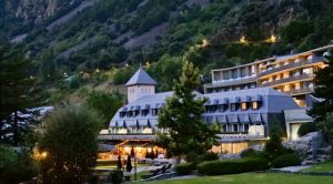 Vive la primavera más espléndida en Andorra Park Hotel