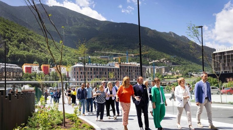 Estrenem una nova zona per a vianants al centre d'Andorra la Vella!