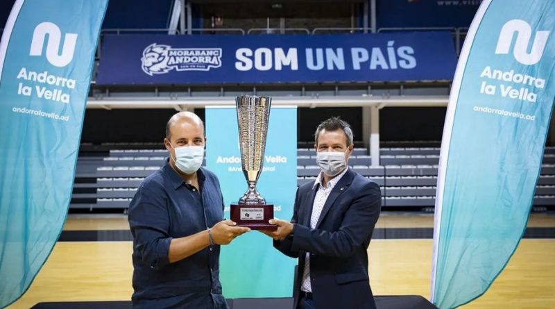 Trofeu Andorra la Vella de bàsquet per presentar oficialment l'equip davant de l'afició a la seva pista.